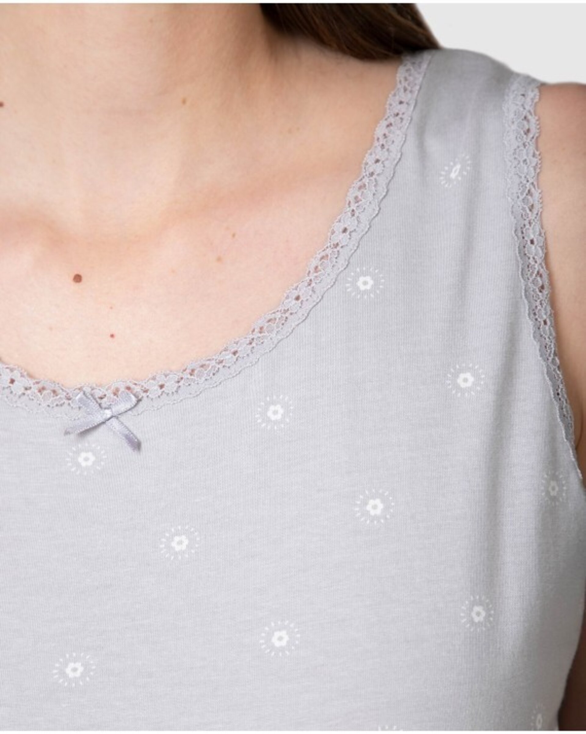 PIJAMA PIRATA DE MUJER SIN MANGAS PUNTILLA DECORATIVA - 2