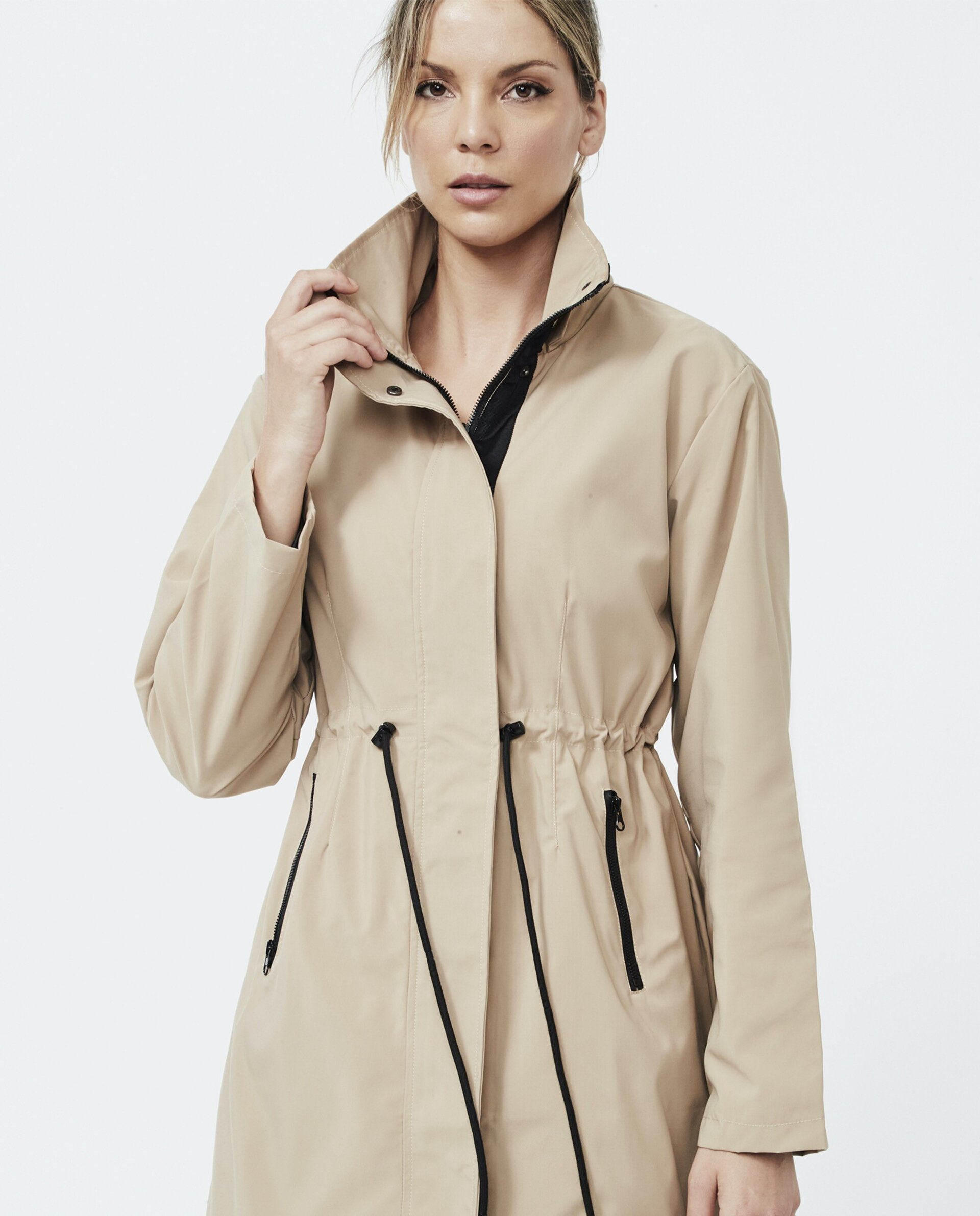 Chaqueta cortaviento by Pilar Rubio - 2