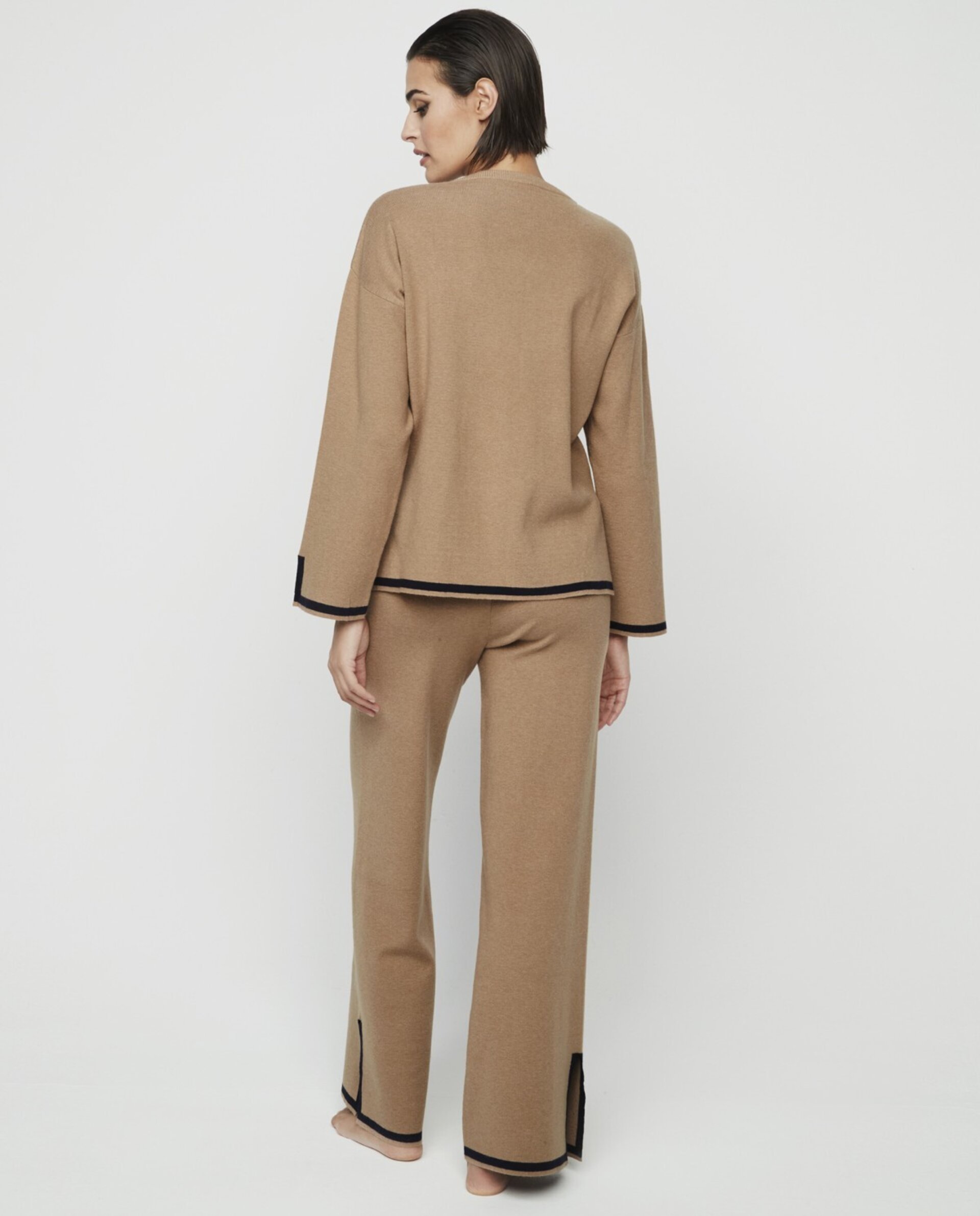 Conjunto lana cuello redondo - 4