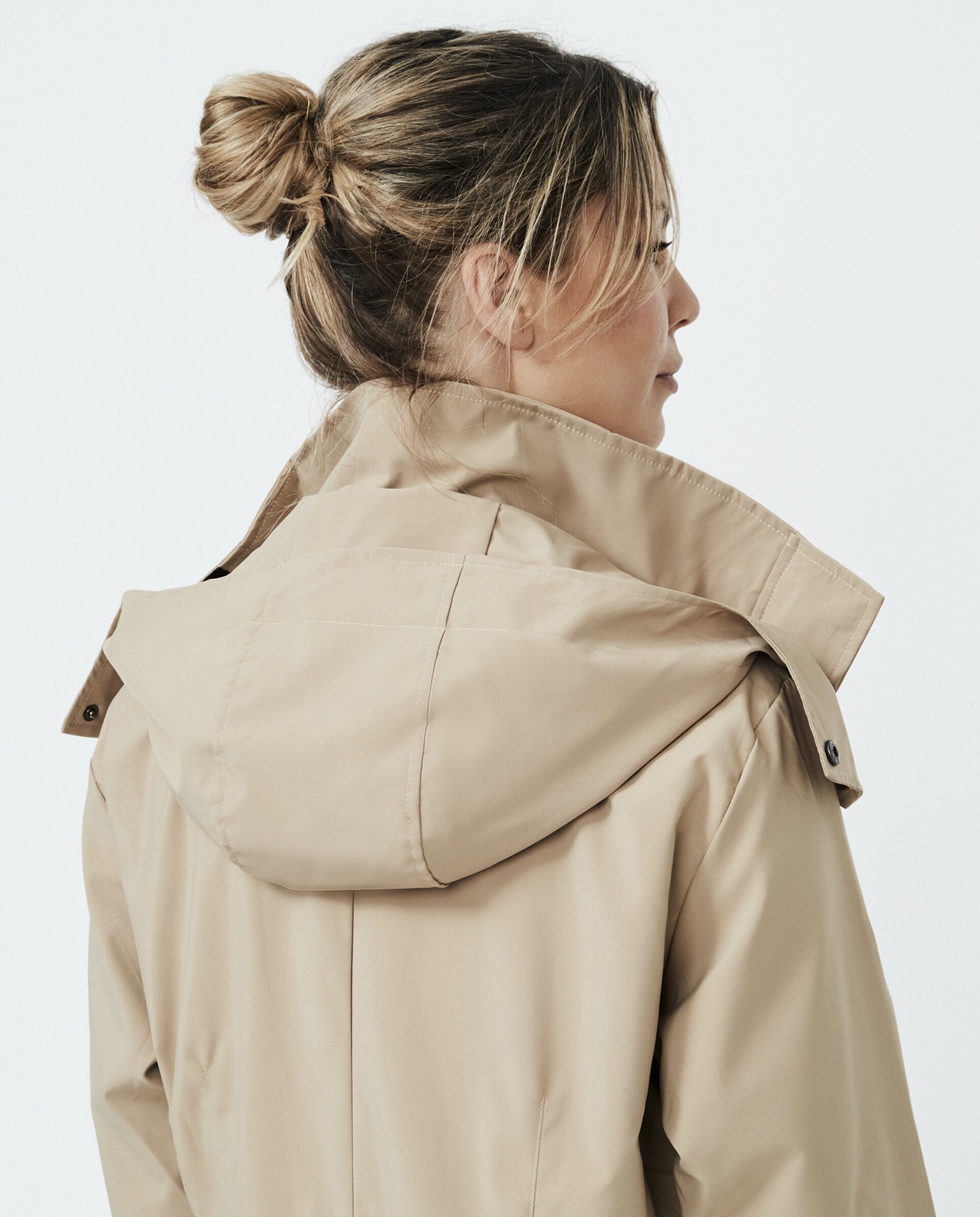 Chaqueta cortaviento by Pilar Rubio - 4