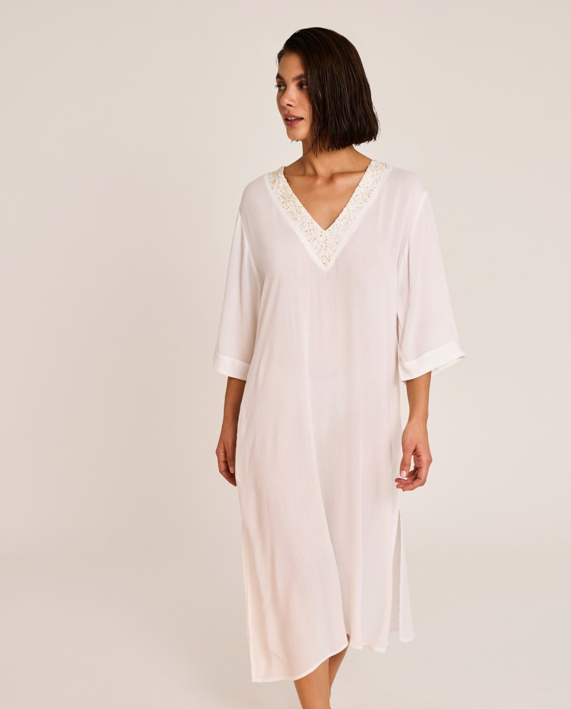 Vestido escote pico - 1