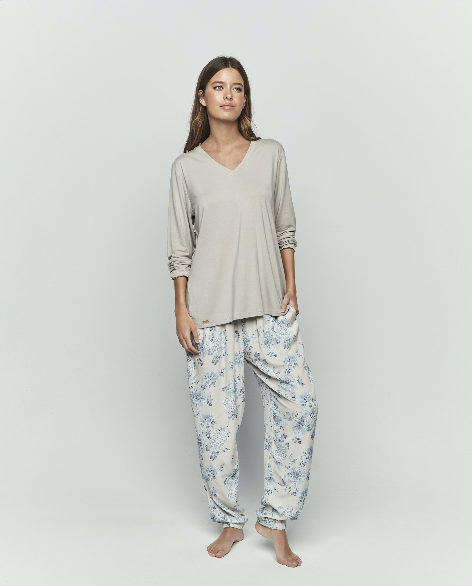 Pijama Flores Camiseta - 4