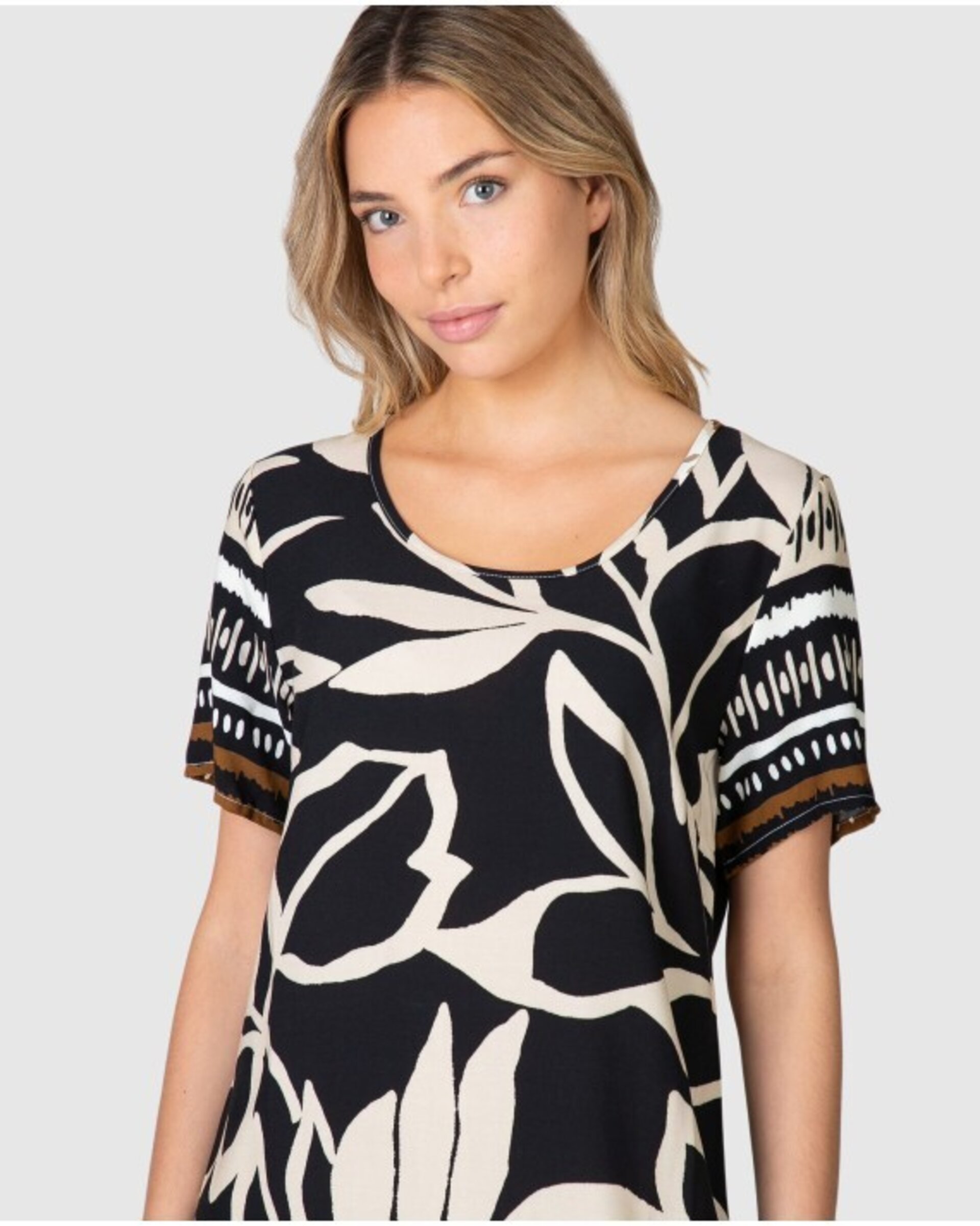 PLAYERA CORTA DE MUJER DE MANGA CORTA CON ESTAMPADO FLORAL - 3